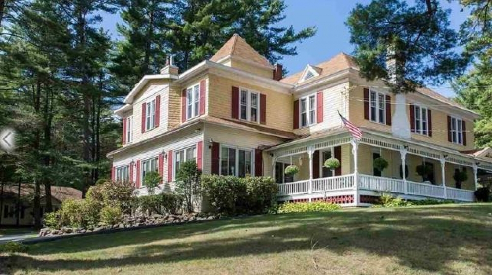 New-York bed and breakfast inn for sale - Lamplight Inn Bed & Breakfast 