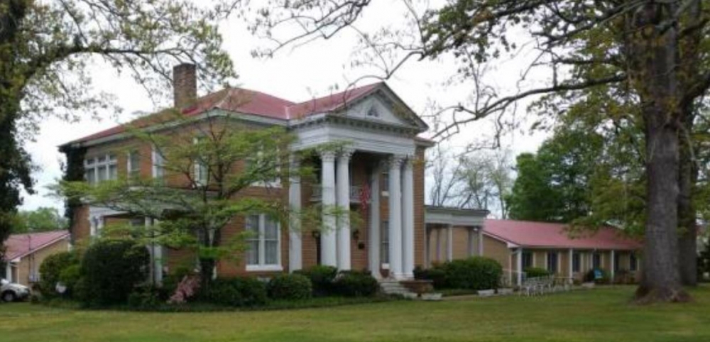 SOUTHERN OAKS INN & WEDDINGS