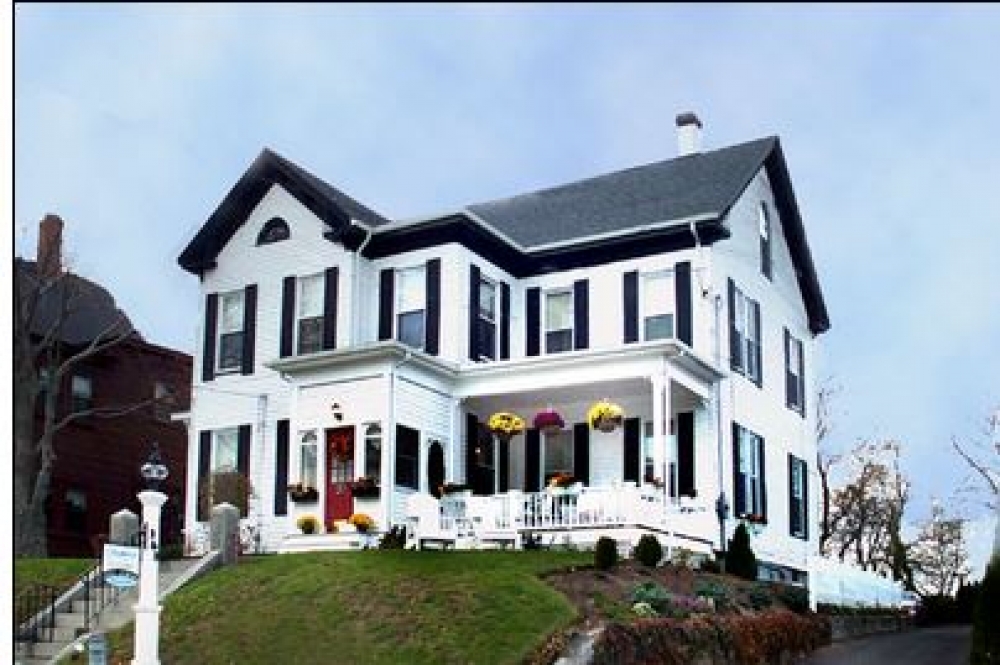 Seabreeze Inn Bed & Breakfast