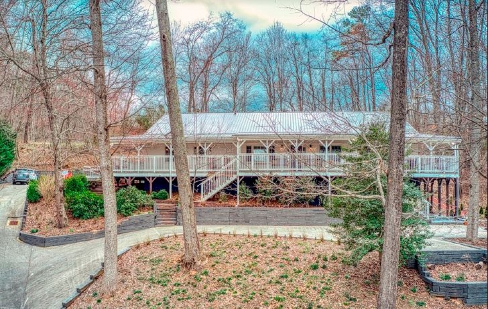 355 Dayton Dr - Waynesville NC