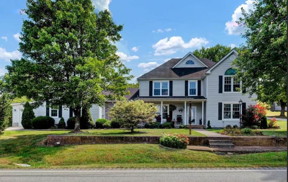 Kentucky bed and breakfast inn for sale - The Hill House