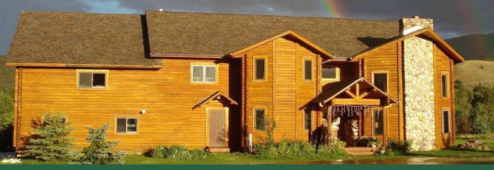 Montana bed and breakfast inn for sale - Inn on the Beartooth