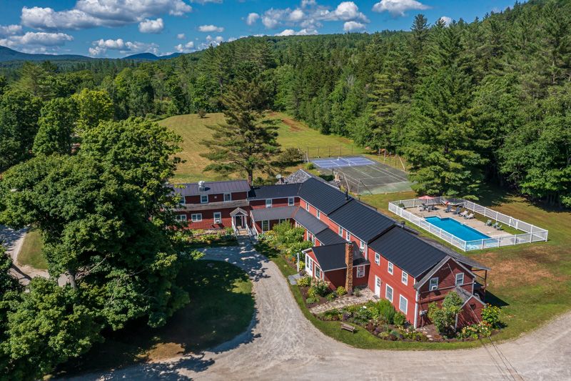 Vermont bed and breakfast inn for sale - The Landgrove Inn