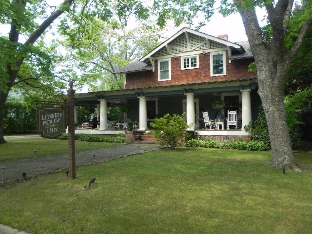 The Lowry House Inn