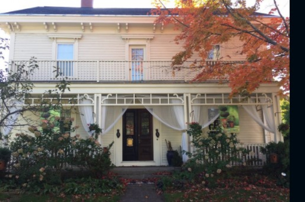 Massachusetts bed and breakfast inn for sale - Lyttleton Inn