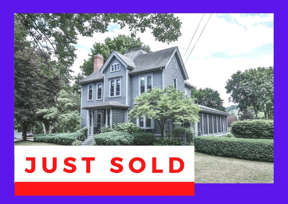 Lake and Vine Bed & Breakfast