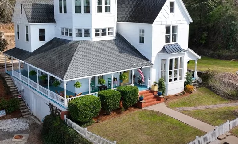 Alabama bed and breakfast inn for sale - The Big Fish House