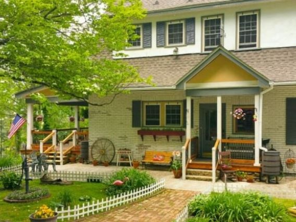 Almost Heaven Bed & Breakfast