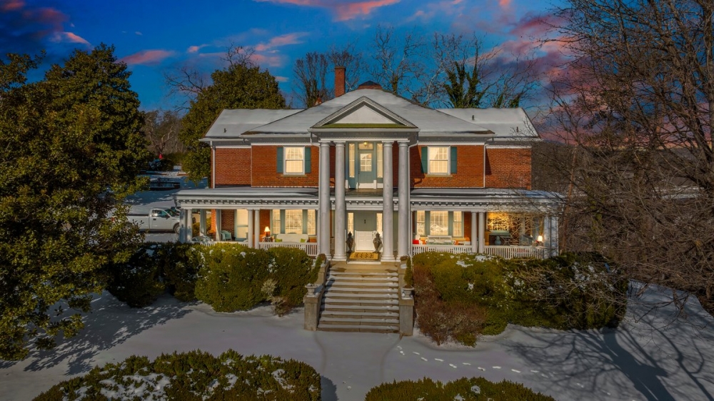 Virginia bed and breakfast inn for sale - Hill Crest Mansion Inn